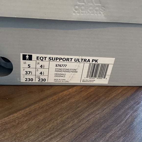 BNIB*Adidas Ultra Boost EQT Support Pusha T King Push Greyscale size 5 - Picture 3 of 6